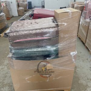 MACY’S LUGGAGE & HANDBAGS
