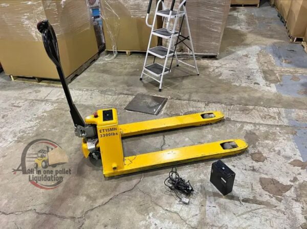 Electronic pallet jack