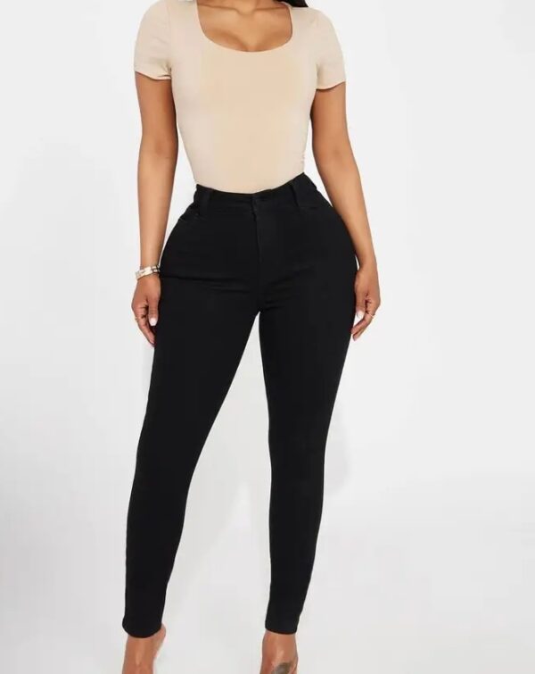 Brand New Tops & Jeans Box (50 pieces) - Image 4